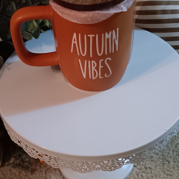 B Harbor Collection Mug - Picture 4 of 4